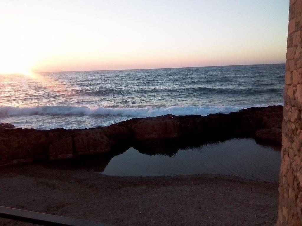Hotel Ocean Waves Chania  Exterior foto